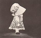 Original black and white version of Annie's Attic Sunbonnet Sue Pillow Doll to SEW.